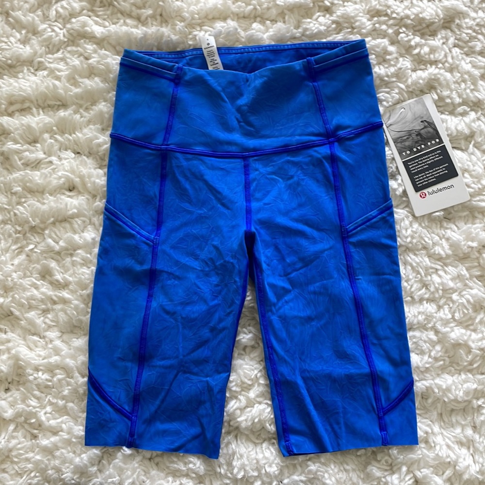 Lululemon Fast And Free Short 10", size 4, NWT, one of a kind tie-dye